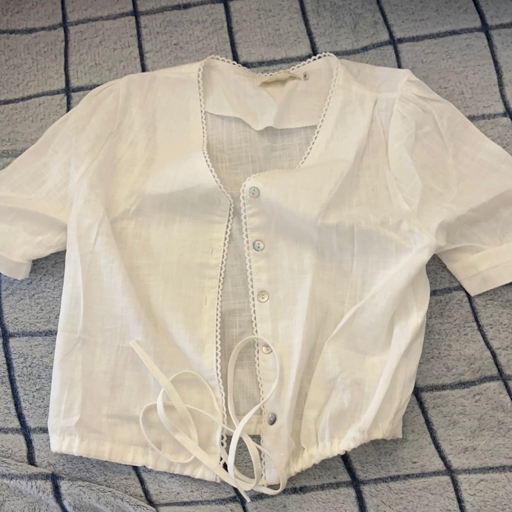 White shirt with button